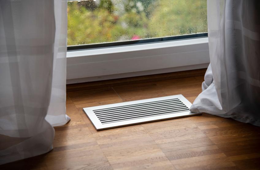 Dank der Luftheizung müssen die Fenster nicht mehr geöffnet werden, das Gerät sorgt für frische Luft und Wohlfühltemperaturen.